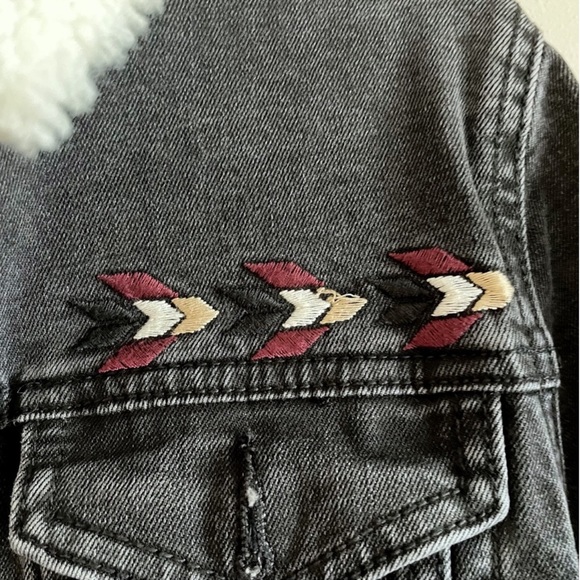 driftwood embroidered jean jacket Aztec design faux collar free people RTL $395 - Picture 13 of 13